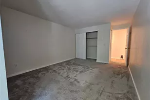 10501 8th Ave NE, Seattle, WA 98125 - Photo 9