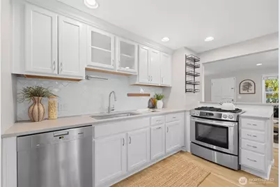 368 NW 48th Street, Seattle, WA 98107 - Photo 7