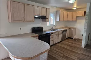 1536 S State St, Tacoma, WA 98405 - Photo 9