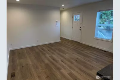 375 Union Avenue SE #8, Renton, WA 98059 - Photo 5