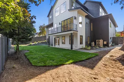 1626 172nd Avenue NE, Bellevue, WA 98008 - Photo 3