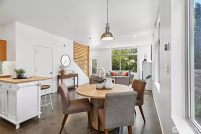 2208 E Alder Street, Seattle, WA 98122 - Photo 7