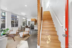 2208 E Alder St, Seattle, WA 98122 - Photo 3