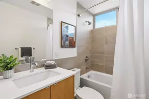 2208 E Alder St, Seattle, WA 98122 - Photo 15