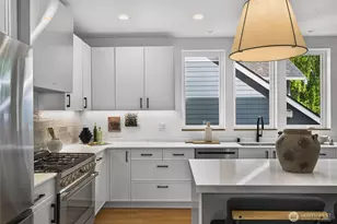 2631 34th Ave W, Seattle, WA 98199 - Photo 7