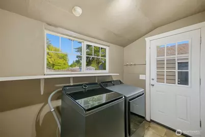 610 North Street SE, Tumwater, WA 98501 - Photo 17