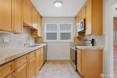 610 North Street SE, Tumwater, WA 98501 - Photo 7