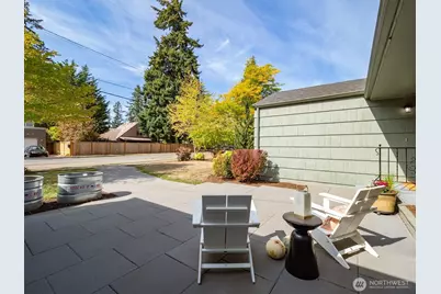 15522 1st Avenue NW, Shoreline, WA 98177 - Photo 3