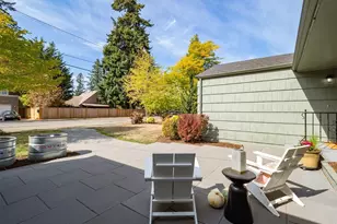 15522 1st Ave NW, Shoreline, WA 98177 - Photo 3