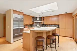 2701 266th Ave SE, Sammamish, WA 98075 - Photo 9