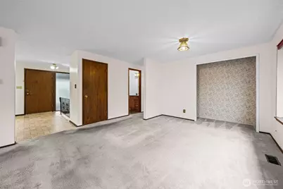 30071 10th Avenue SW, Federal Way, WA 98023 - Photo 9