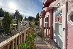 180 Cypress Cir, Port Angeles, WA 98362 - Photo 3