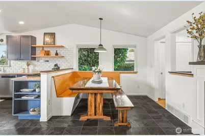 1218 NE 117th Street, Seattle, WA 98125 - Photo 9