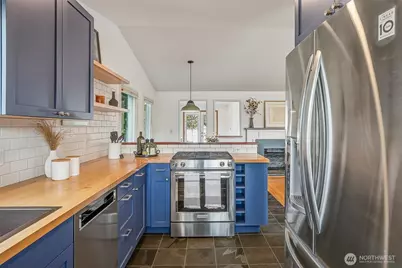 1218 NE 117th Street, Seattle, WA 98125 - Photo 7