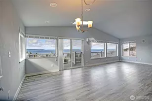 211 Arbor Terrace, Camano Island, WA 98282 - Photo 15