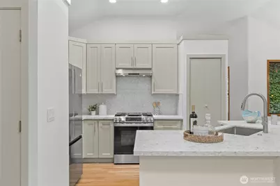2925 W Lake Sammamish Parkway NE, Redmond, WA 98052 - Photo 15