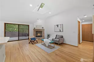 2925 West LK Sammamish Pkwy NE, Redmond, WA 98052 - Photo 11