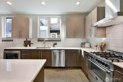 801 S Homer Street #B, Seattle, WA 98108 - Photo 7