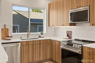 3314 W Dravus St, Seattle, WA 98199 - Photo 11