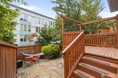2215 14th Avenue W #1, Seattle, WA 98119 - Photo 27