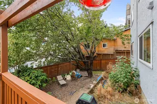 2215 14th Ave W, Seattle, WA 98119 - Photo 29