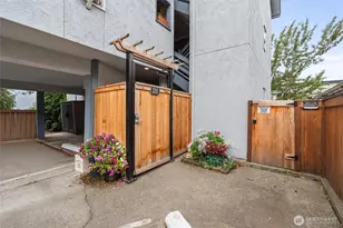 2215 14th Ave W, Seattle, WA 98119 - Photo 31