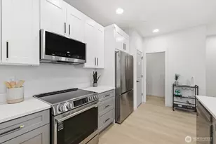 14610 Corliss Ave N, Shoreline, WA 98133 - Photo 7