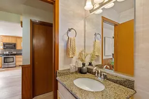 21408 Elm Dr, Brier, WA 98036 - Photo 19