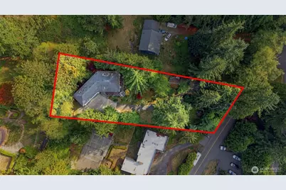 12117 Clearview Drive, Edmonds, WA 98026 - Photo 37