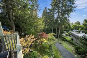 12117 Clearview Dr, Edmonds, WA 98026 - Photo 29