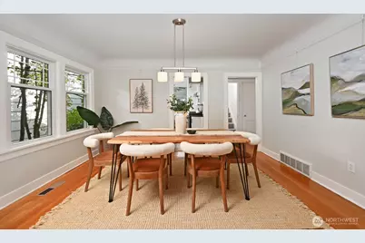 933 N 84th Street, Seattle, WA 98103 - Photo 7