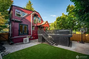 933 N 84th St, Seattle, WA 98103 - Photo 21