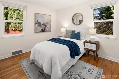 4037 30th Avenue W, Seattle, WA 98199 - Photo 13
