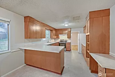 3720 70th Avenue Ct W, University Place, WA 98466 - Photo 7