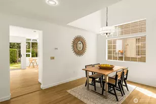 12809 NE 201st Pl, Bothell, WA 98011 - Photo 15