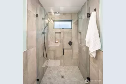 6723 Dibble Avenue NW, Seattle, WA 98117 - Photo 17