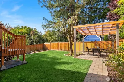 6723 Dibble Avenue NW, Seattle, WA 98117 - Photo 27