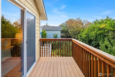 6723 Dibble Avenue NW, Seattle, WA 98117 - Photo 25