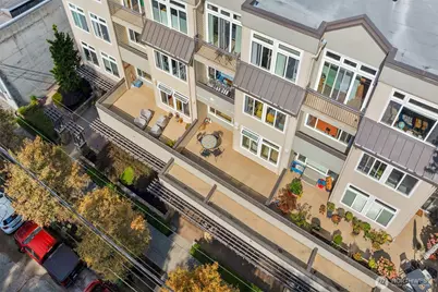 18 Dravus Street #210, Seattle, WA 98109 - Photo 31