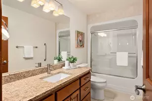 8387 NE Sumanee Pl, Bainbridge Island, WA 98110 - Photo 23