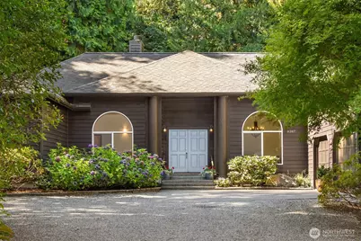 8387 NE Sumanee Place, Bainbridge Island, WA 98110 - Photo 1
