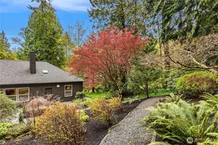 8387 NE Sumanee Pl, Bainbridge Island, WA 98110 - Photo 31