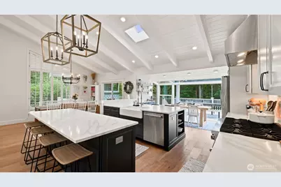 15925 NE 153rd Street, Woodinville, WA 98072 - Photo 11