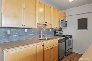 235 Broadway, Tacoma, WA 98402 - Photo 11