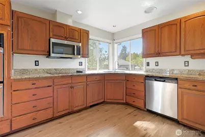 1909 S 375th Street, Federal Way, WA 98003 - Photo 11