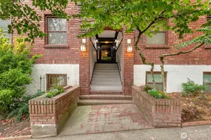 516 E Thomas St, Seattle, WA 98102 - Photo 3