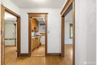 516 E Thomas Street #202, Seattle, WA 98102 - Photo 7