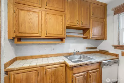 516 E Thomas Street #202, Seattle, WA 98102 - Photo 21