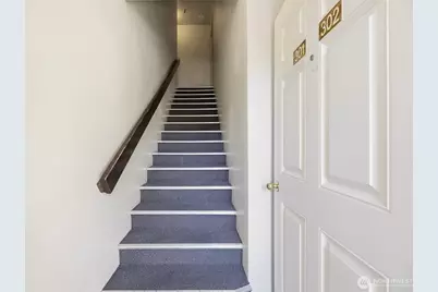 2120 Highland Ave Avenue #301, Everett, WA 98201 - Photo 3