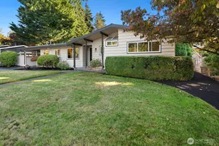 6633 NE Arrowhead Dr, Kenmore, WA 98028 - Photo 1